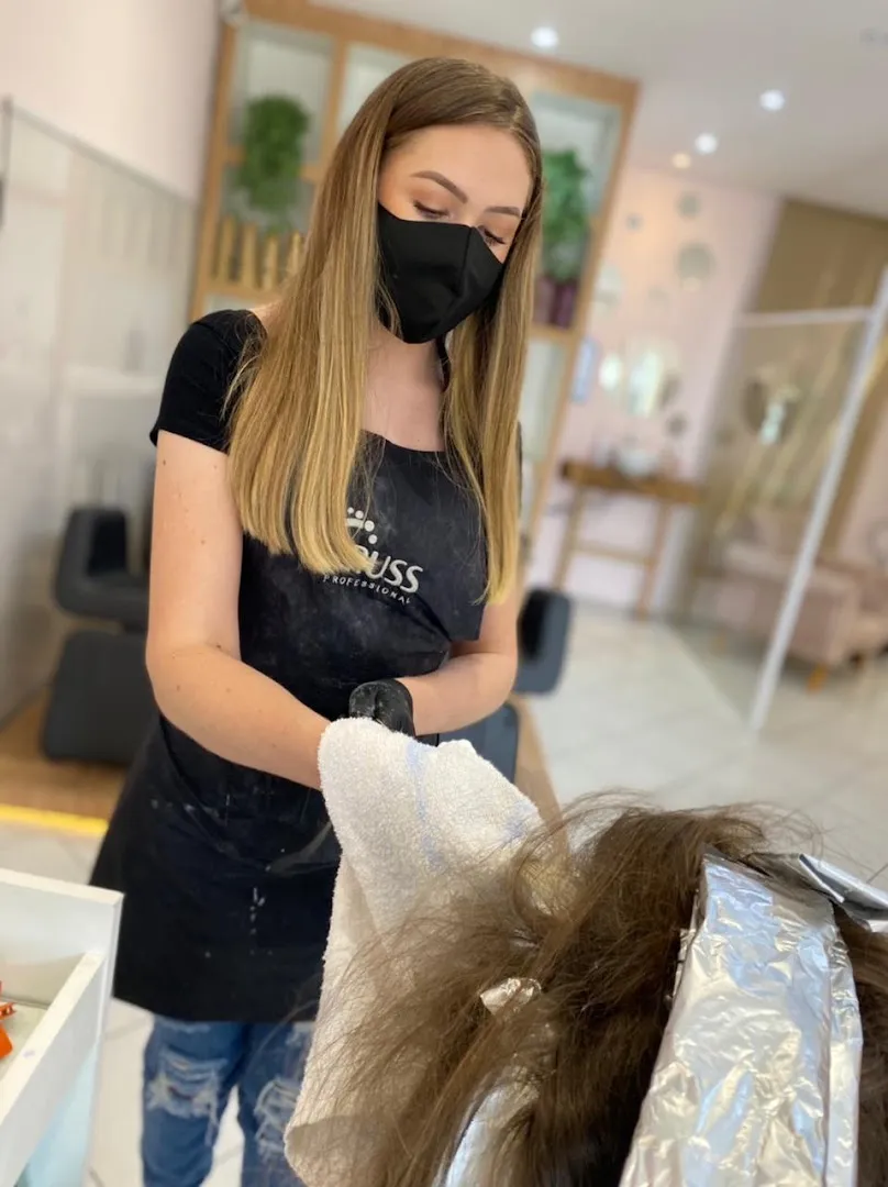 Hair spa — Nicole Sankari - Beauty & Hair — Beauty salon in Curitiba