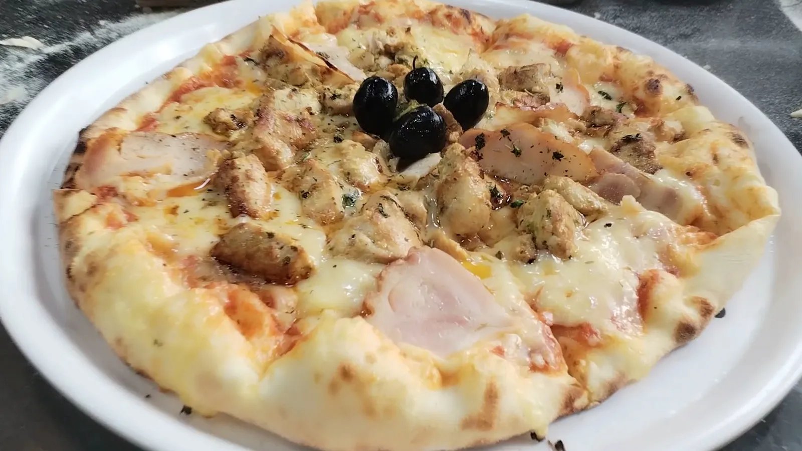 Plats traditionnels — Lahcino Fast Food — Restaurant in Mers El Hadjadj