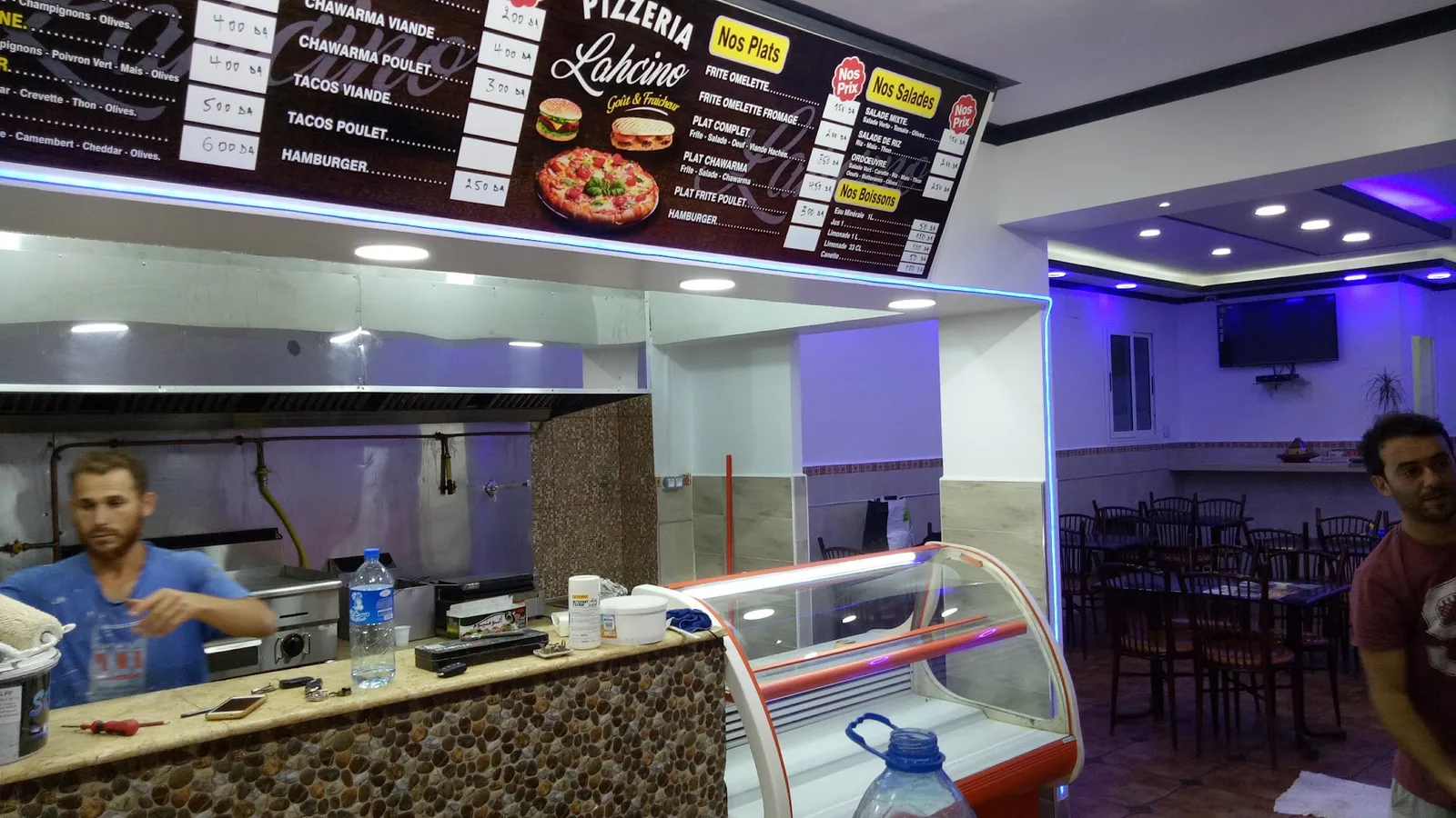 Lahcino Fast Food — Restaurant in Mers El Hadjadj (13)