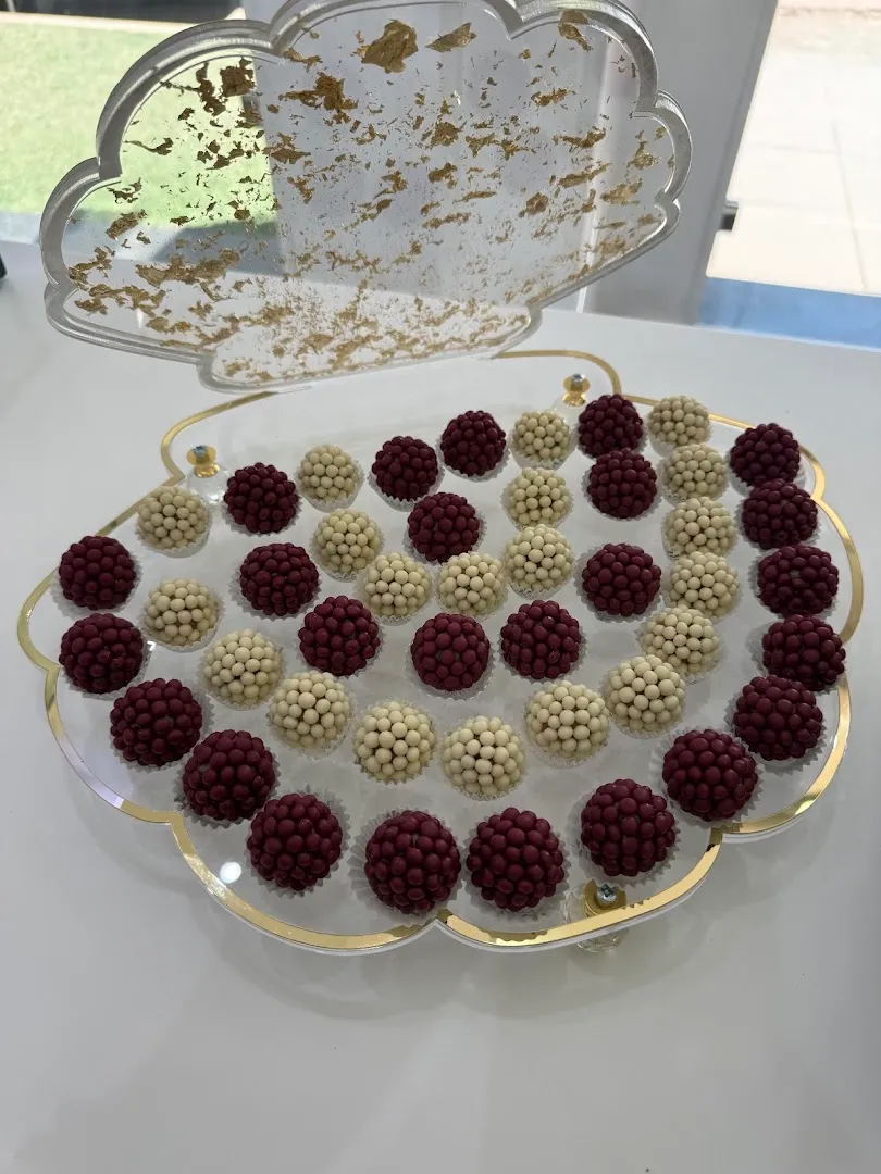 Wide Selection — Pâtisserie le jasmin — Pastry shop in Sousse