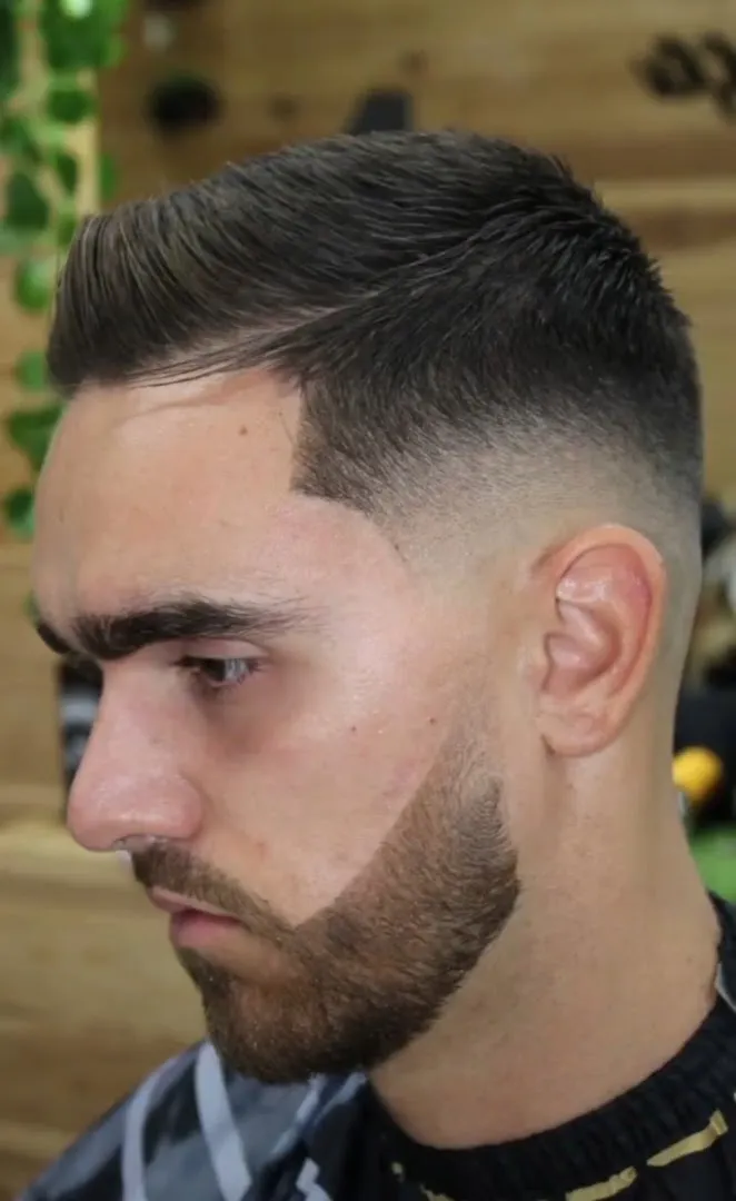 Sharpened edges — America's Barbershop — Barber shop in Alte