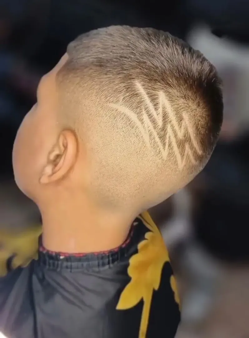 Expert Beard Fades — America's Barbershop — Barber shop in Alte