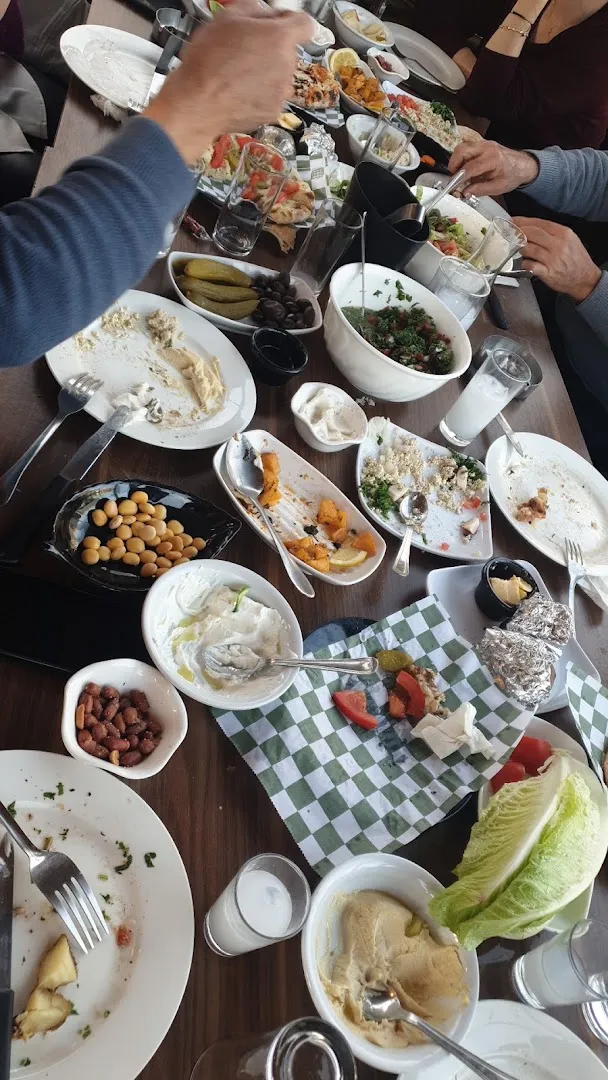 Authentic Lebanese Food — Panorama Cafe — Restaurant in Faraya