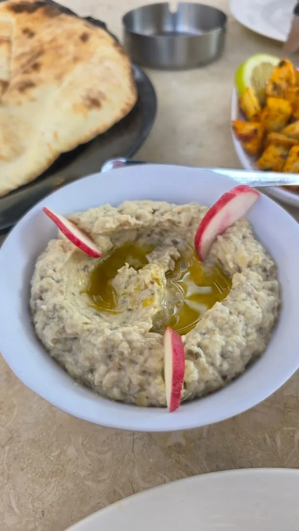 Friendly Family Owners — Panorama Cafe — Restaurant in Faraya