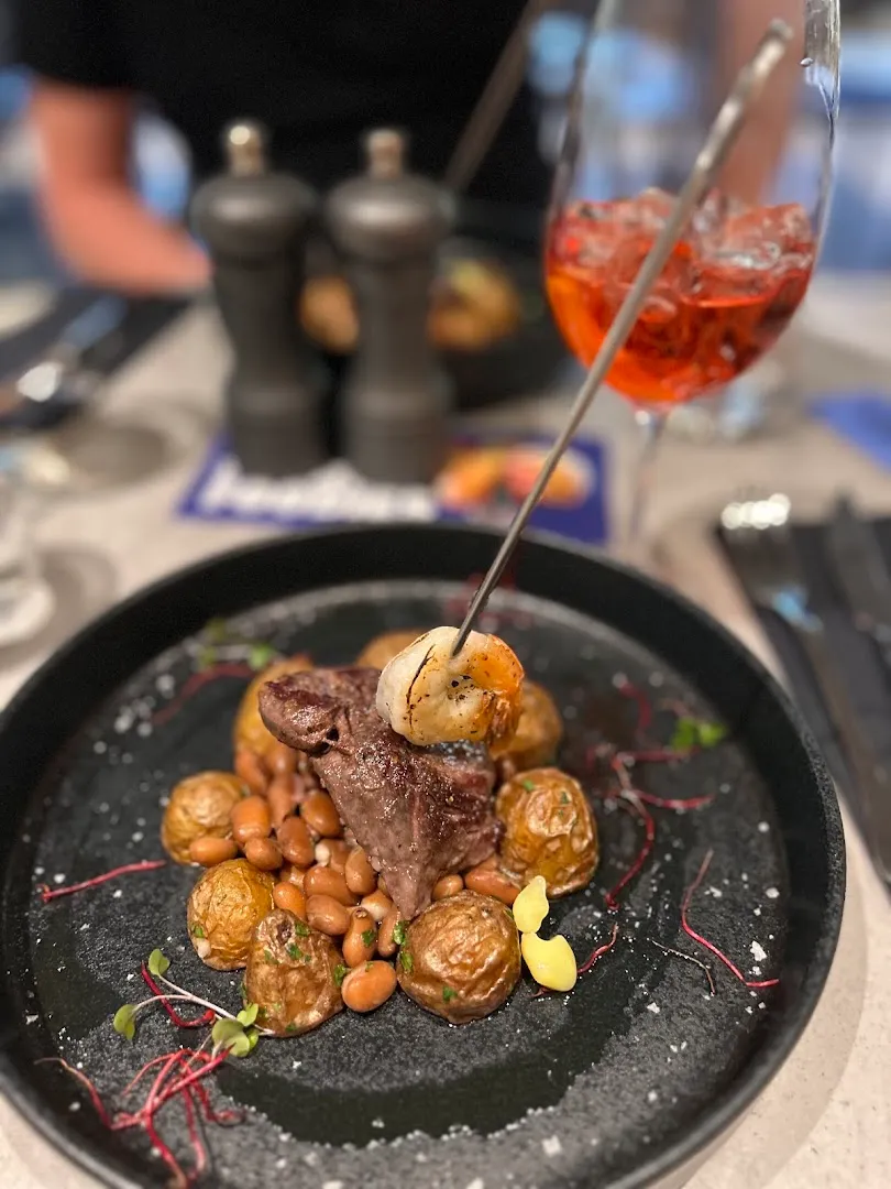 Primitivo — Korek Winebar — vinárna v Brno