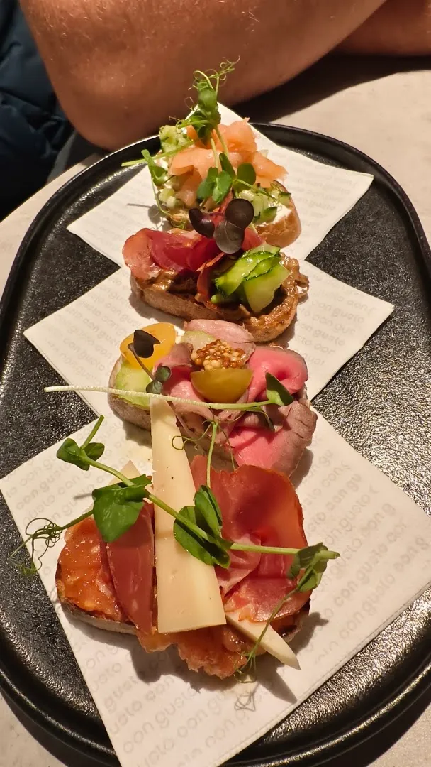 Korek Winebar — vinárna v Brno (15)
