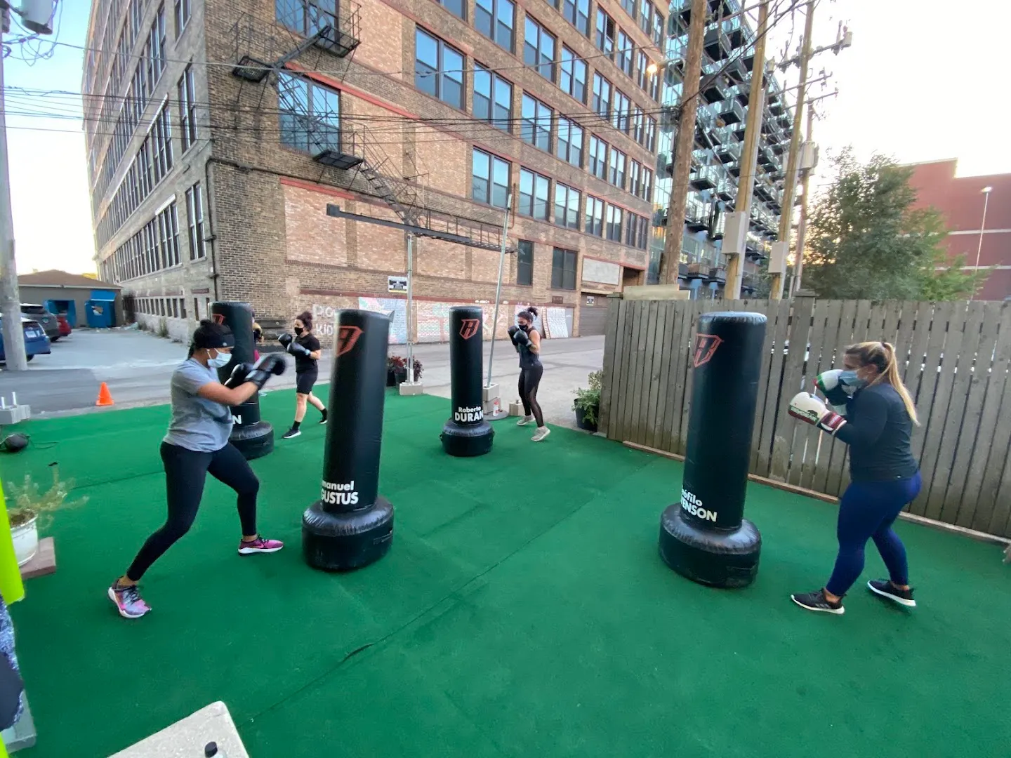 Personalized Training — POW! Gym Chicago & Chicago Parisi Speed School — Personal trainer in Chicago