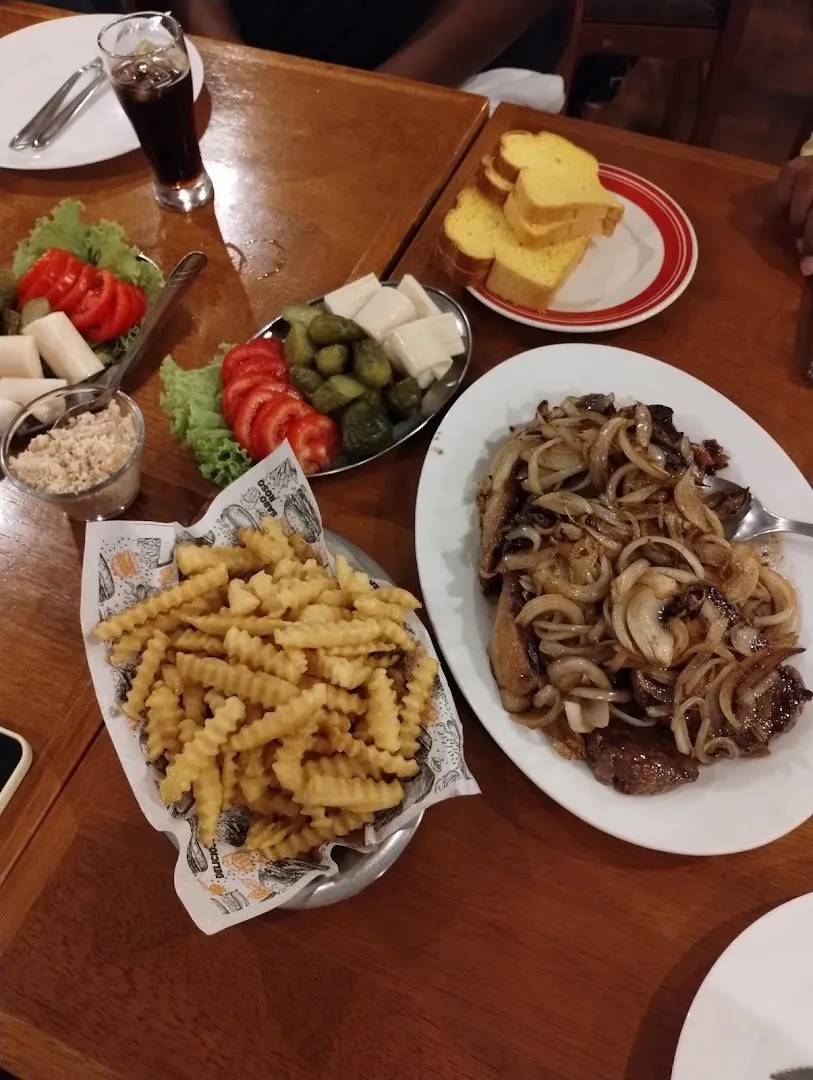 Porções variadas — Lanchonete e Pizzaria 20V — Pizza restaurant in Joinville