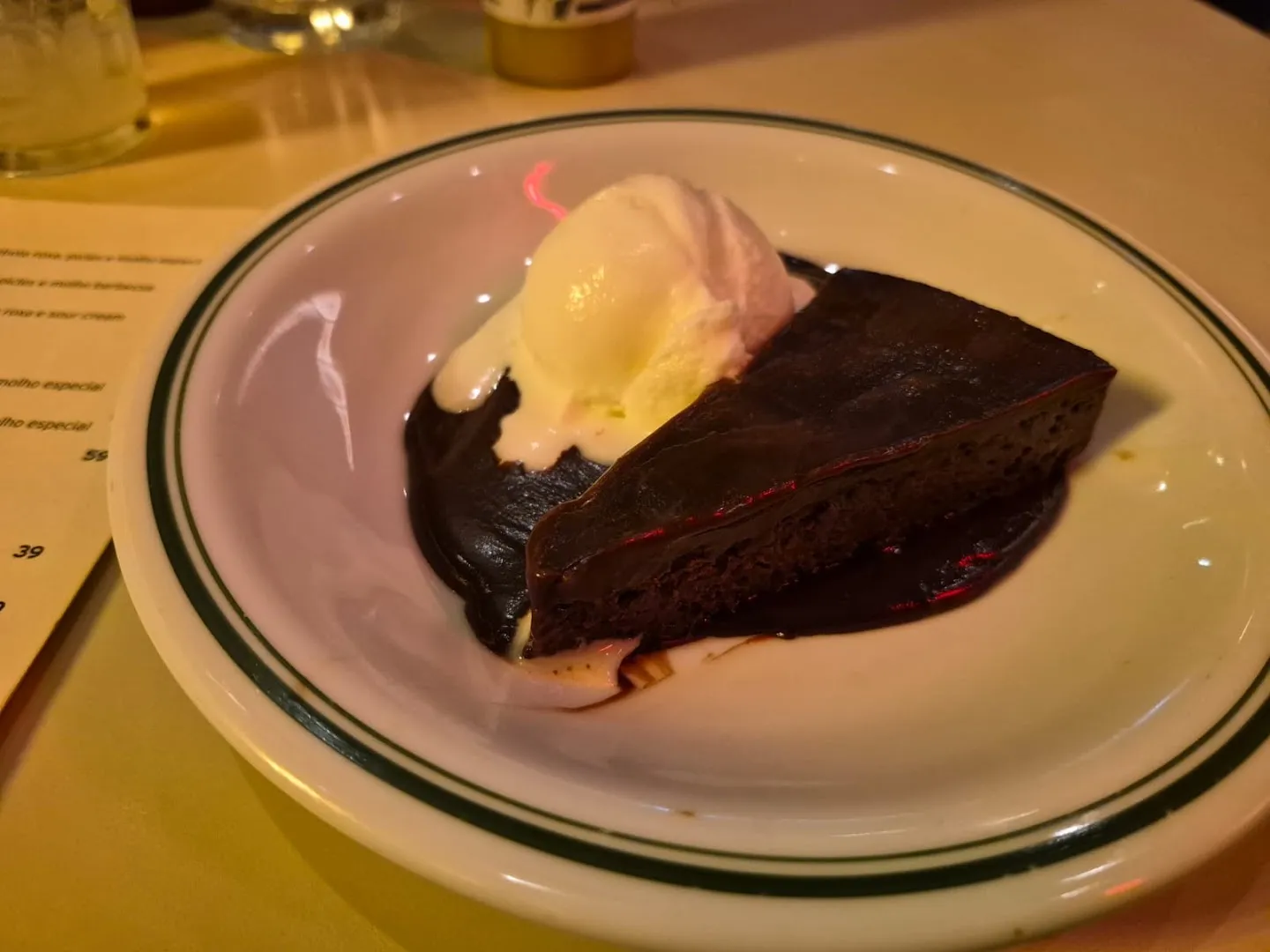 Must-Have Desserts — Z Deli Sandwich Shop — Hamburger restaurant in São Paulo