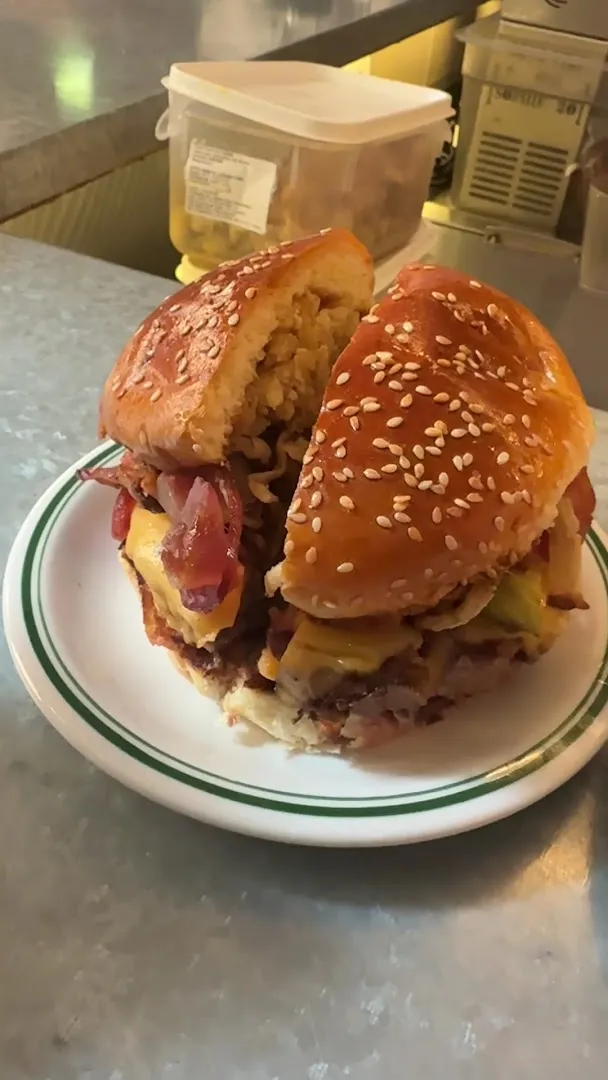ginger — Z Deli Sandwich Shop — Hamburger restaurant in São Paulo