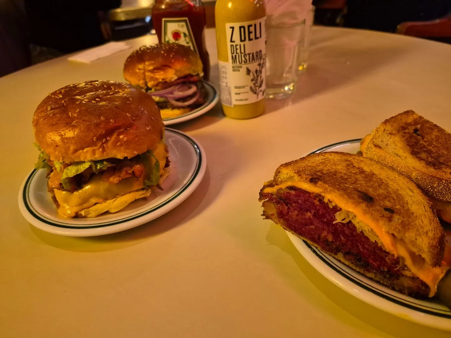 chocolate tart — Z Deli Sandwich Shop — Hamburger restaurant in São Paulo