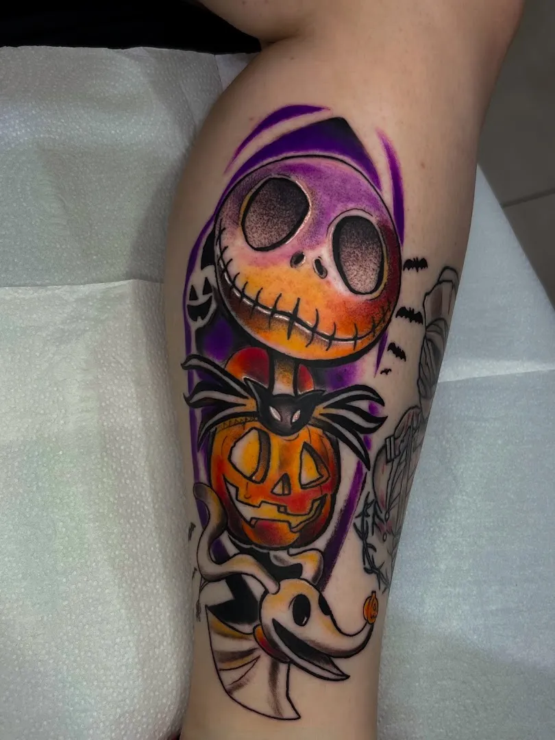 Carol Hollywood Piercing & Tattoo