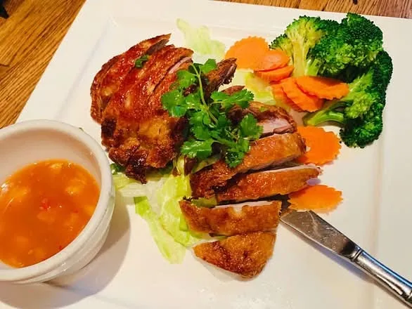 Fast & Friendly Service — Jai Dee Restaurant | Thai | Brooklyn | NYC — Thai restaurant in Brooklyn