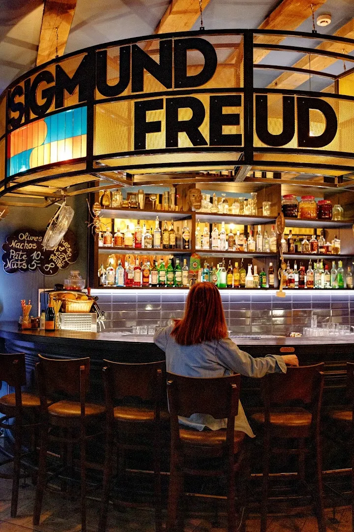 Holly berry — Sigmund Freud Bar — Cocktail bar in Tallinn