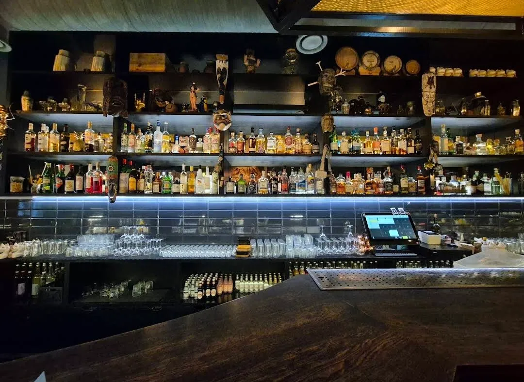 Professional Bartenders — Sigmund Freud Bar — Cocktail bar in Tallinn