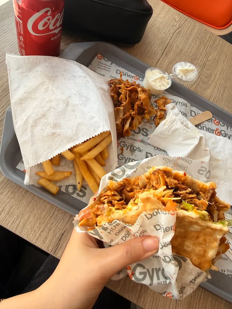 Cheesy fries — Döner & Gyros Rugby — Doner kebab restaurant in Rugby