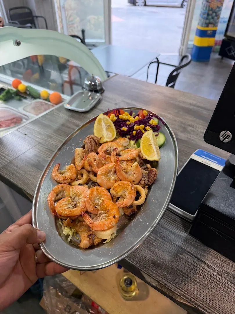 Generous portions — L'OASIS — Restaurant in Málaga