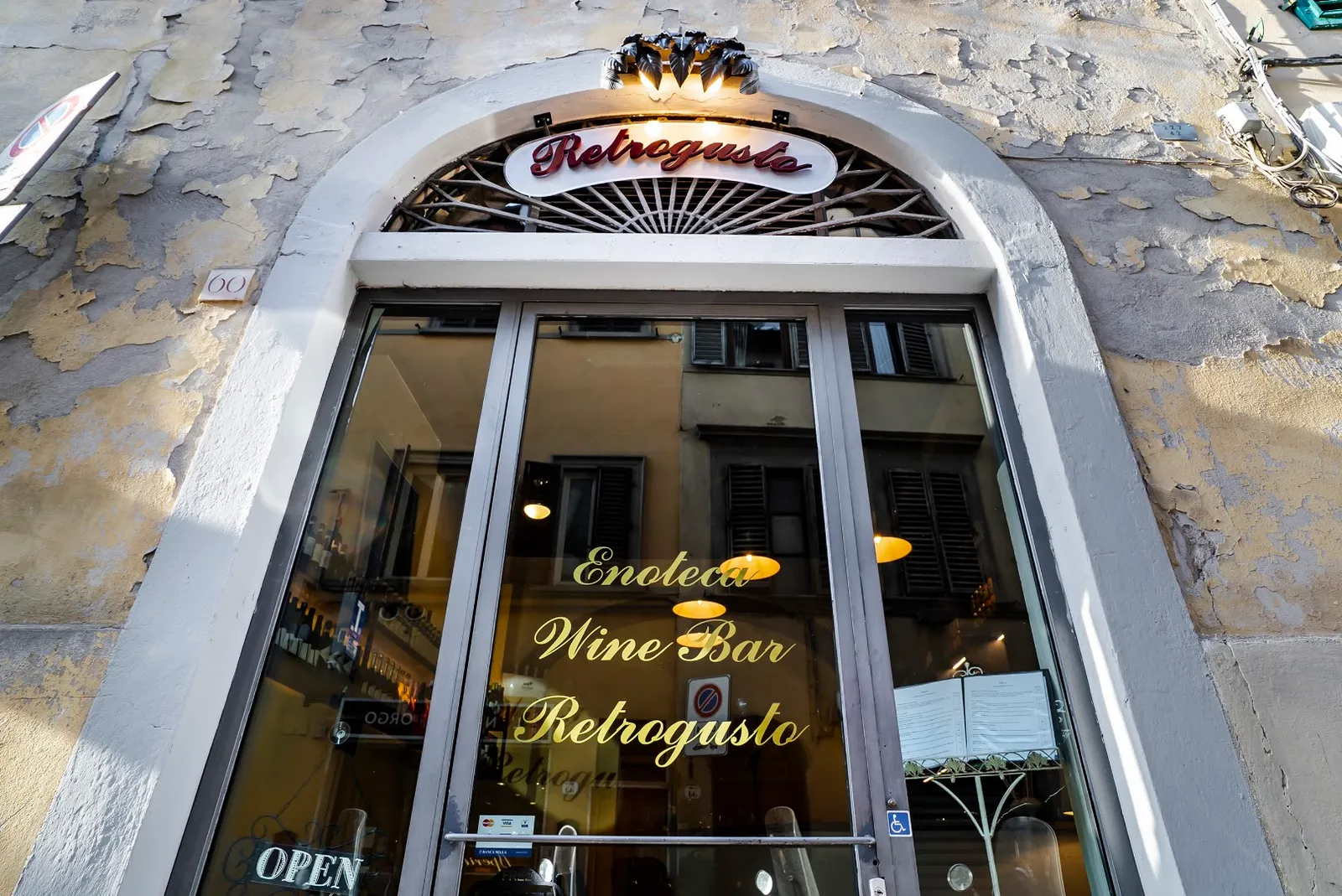 Olives — Nici — Wine bar in Florence