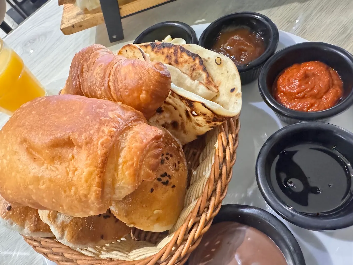 Toast — Café Resto Momento — Cafe in Sousse