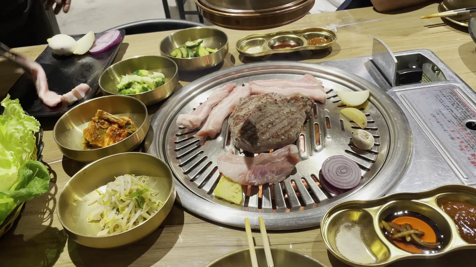 Kimchi BBQ restaurant & Bar Green Point