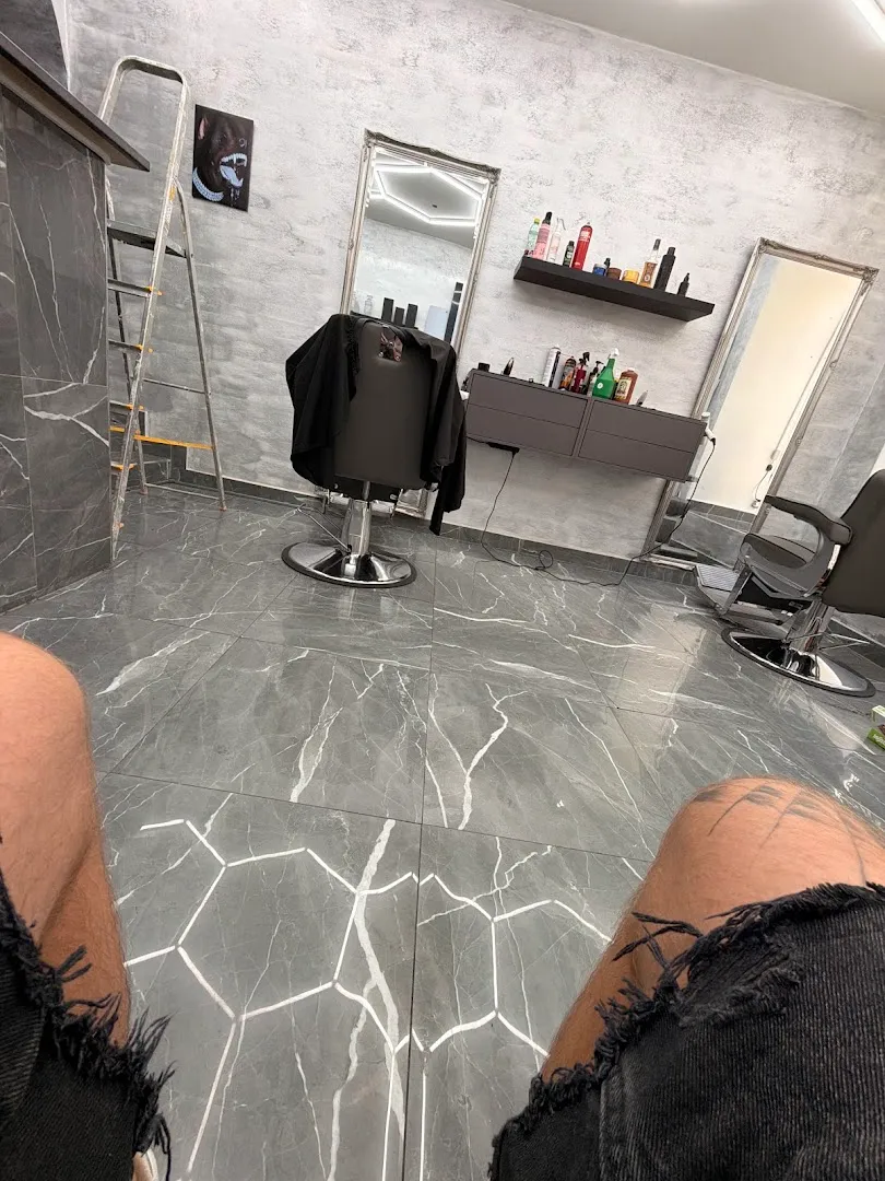 Úprava vousů — 141 Barbers — Barber shop in Staré Brno