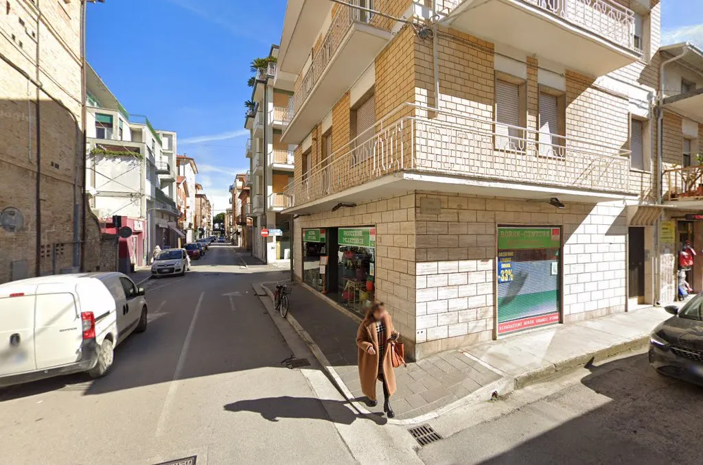 Gentilezza e Competenza — Bottega Artigiana - Pistolesi Sante Pelletteria di Fava Silvana — pelletteria a Porto San Giorgio