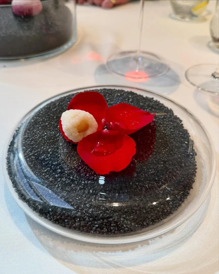 Creatividad equilibrada — Disfrutar — Fine dining restaurant in Barcelona