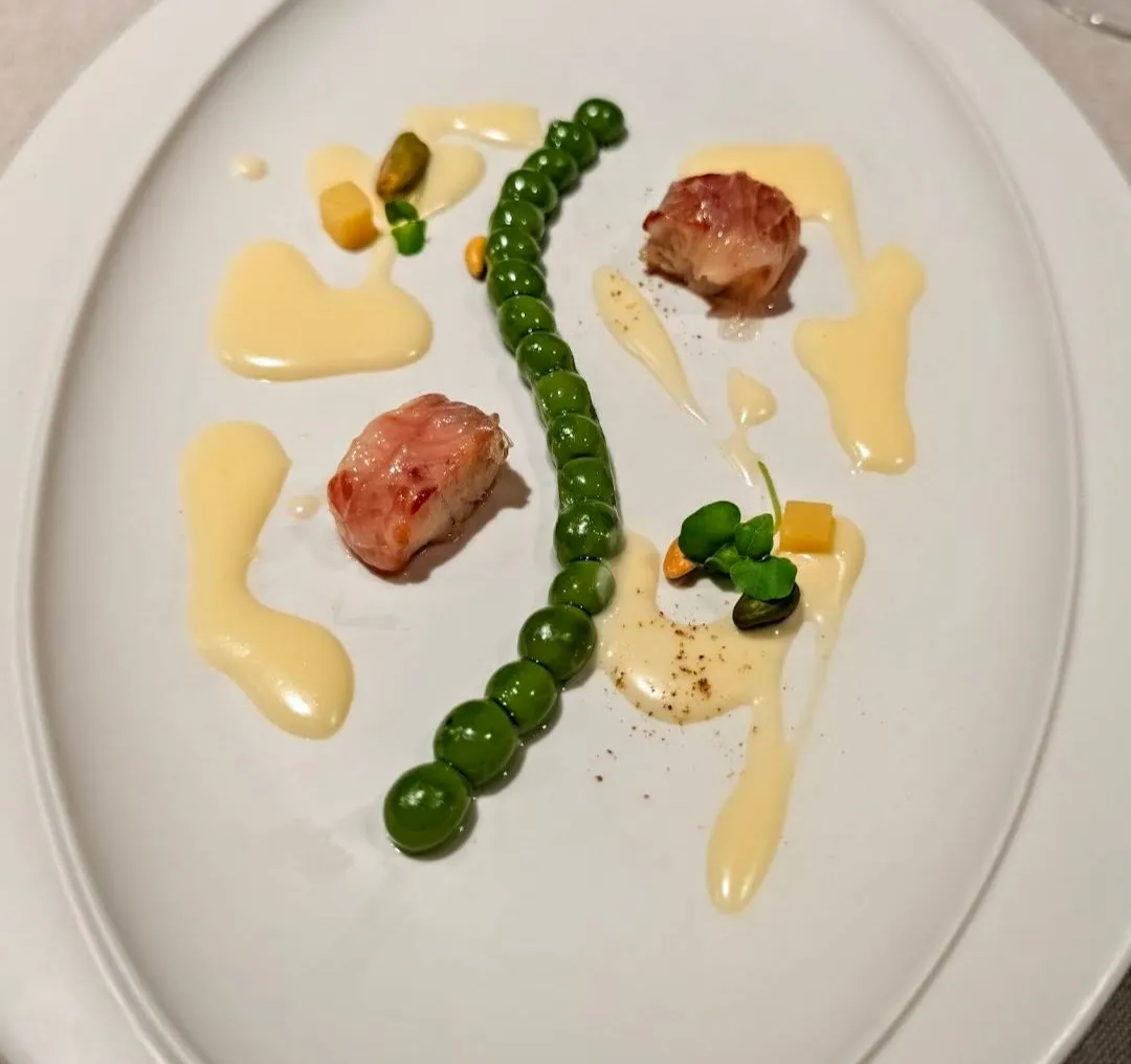 Golden egg — Disfrutar — Fine dining restaurant in Barcelona