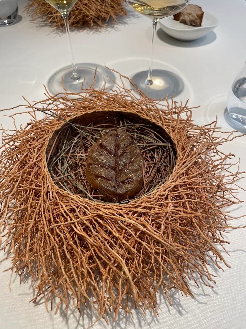Eel multi-spherical pesto — Disfrutar — Fine dining restaurant in Barcelona