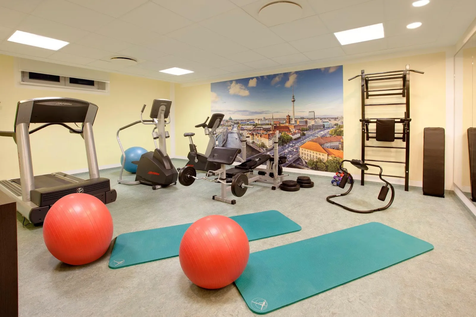 Holiday Inn Berlin - City East Side by IHG