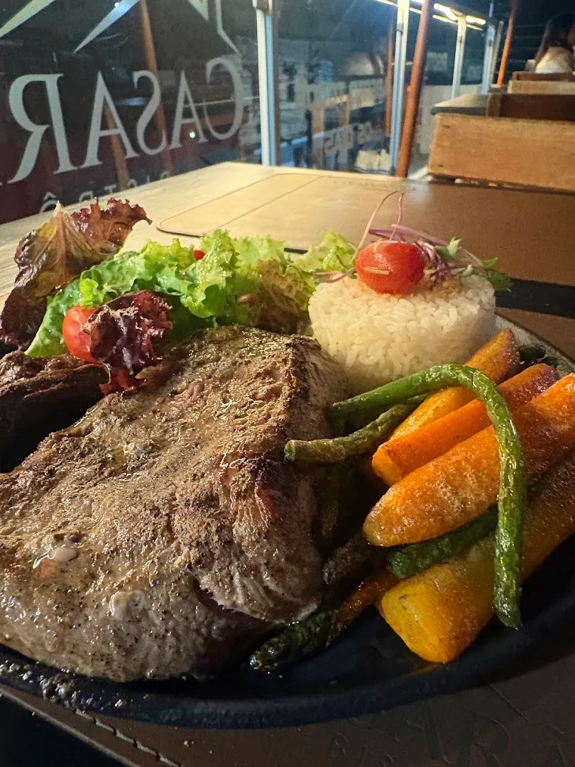Bebidas e carta variada — Casarão Bistrô | Restaurante — Restaurant in Lavras