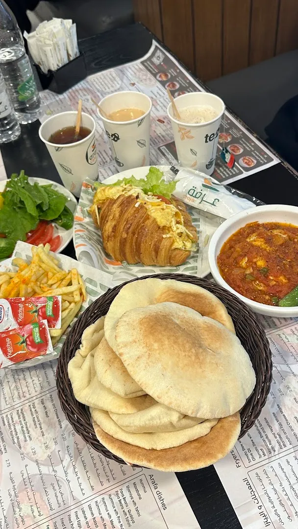 فلافل — Arafa Express Restaurant - مطعم عرفة اكسبرس — Breakfast restaurant in Irbid