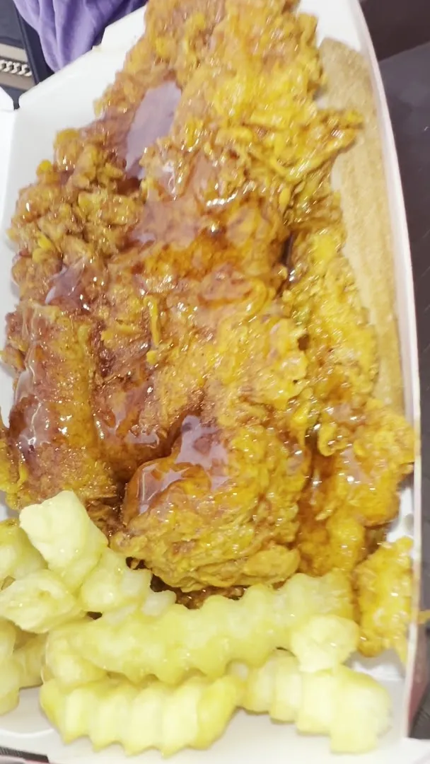 Nashville Tenders โ ๐๐ฅ๐๐ง๐๐๐ฌ๐ฆ ๐๐ฅ๐๐๐ ๐๐๐๐๐๐๐ก โ Restaurant