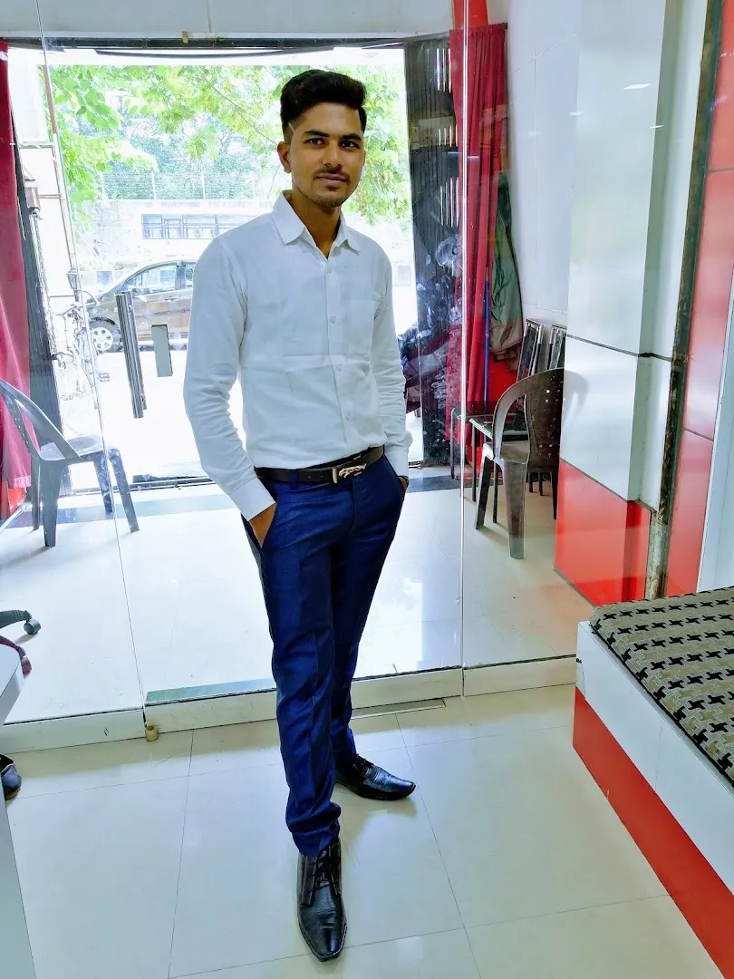 Precision cut — Mahtab hair Logic — Hair salon in Pimpri-Chinchwad