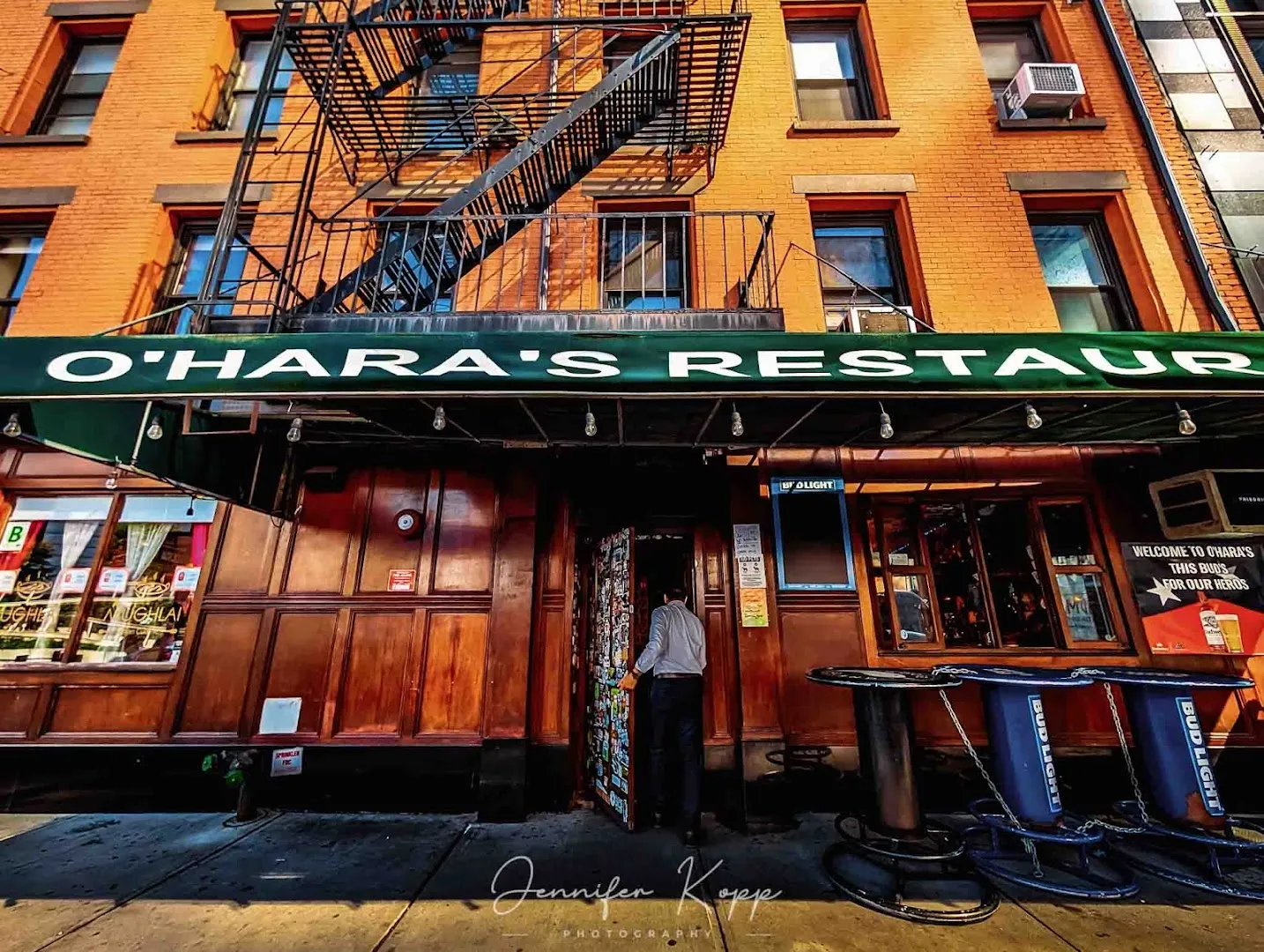 Burgers — O'Hara's — American restaurant in New York