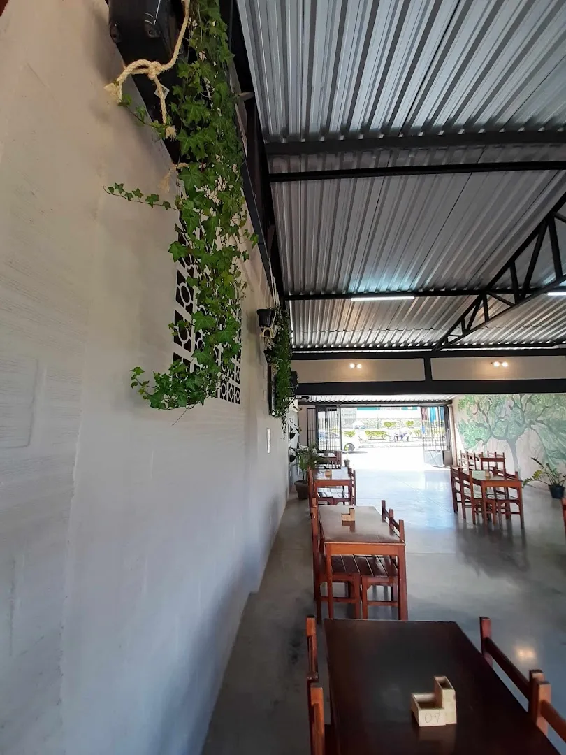 Kabanas Bar e Restaurante — Bar in Bom Sucesso, Minas Gerais (14)