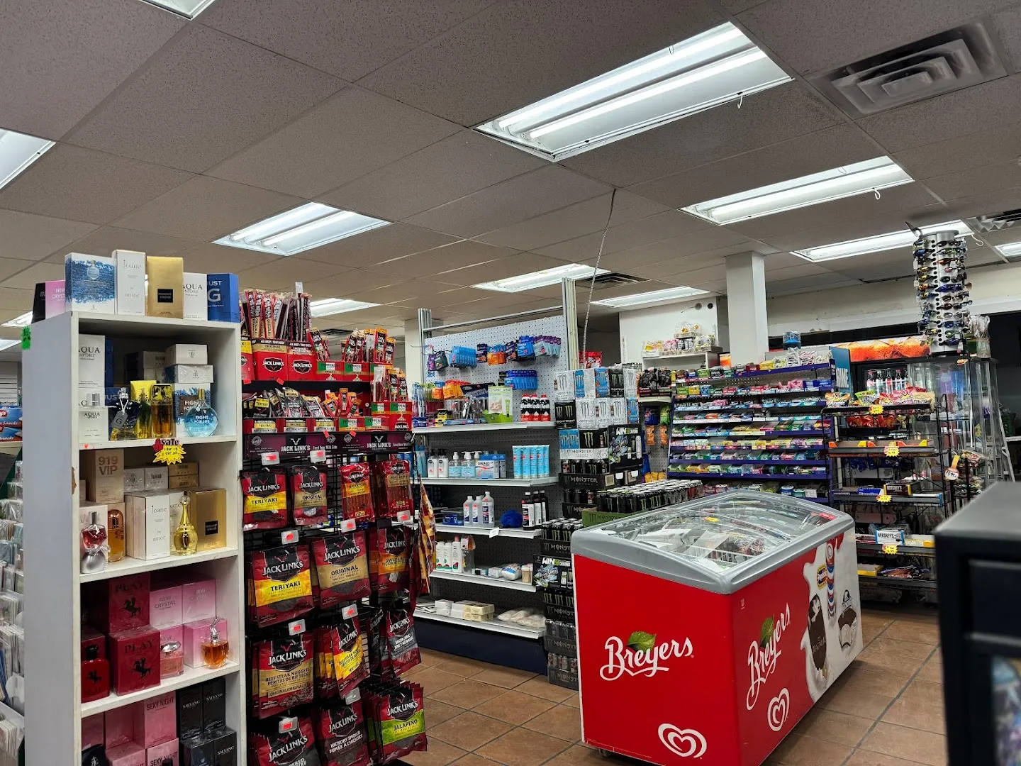 Great Variety — Pay Less Convenience — Convenience store in Hamilton