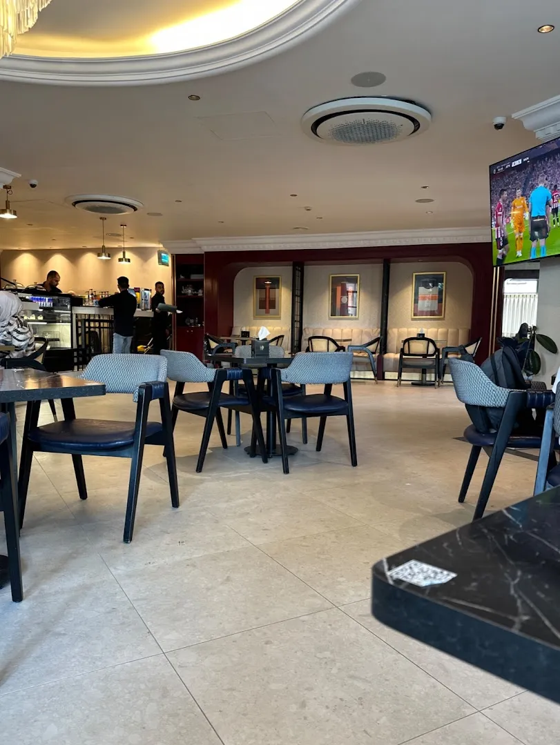 سناكات — The Oak Cafe — Coffee shop in Amman
