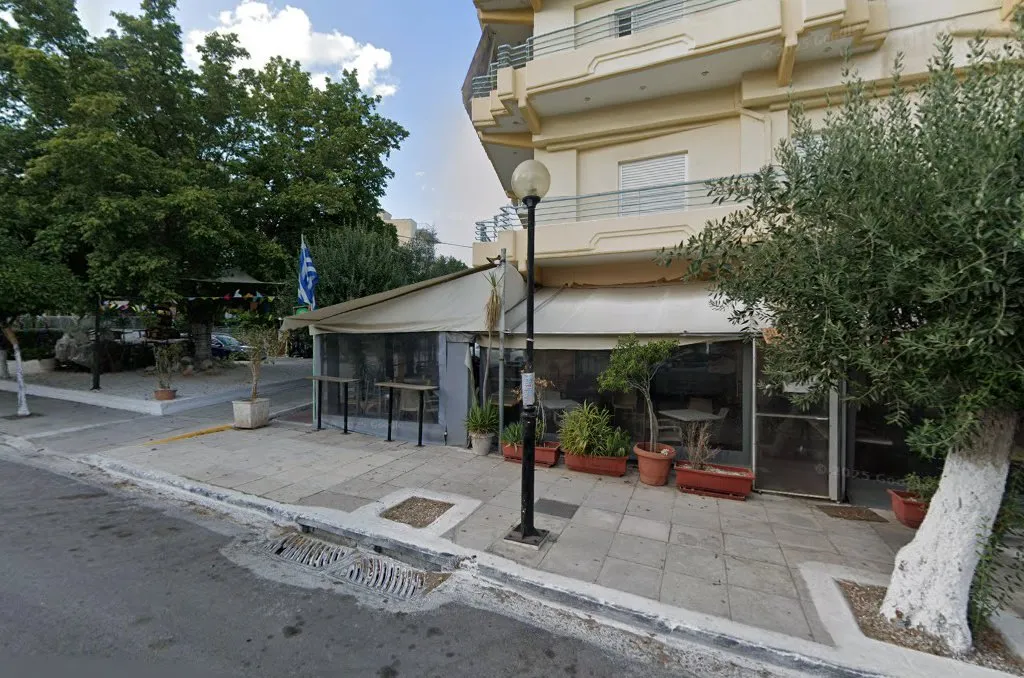 Τίμιες Τιμές — Λαοκράτης Καφενείο-Μεζεδοπωλείο — Small plates restaurant σε Egaleo