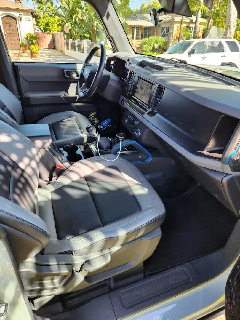 Mobile Convenience — Mar Vista Detail — Car detailing service in Culver City