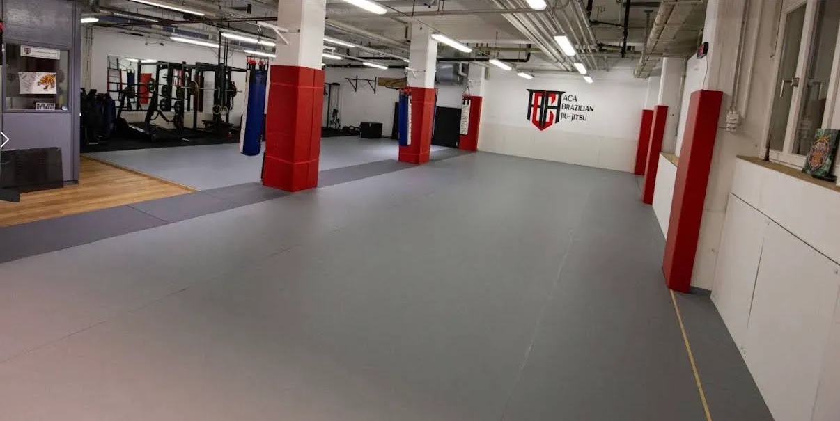 Discipline & Respect Training — Kru Muay Thai Academy — Martial arts school in Zürich