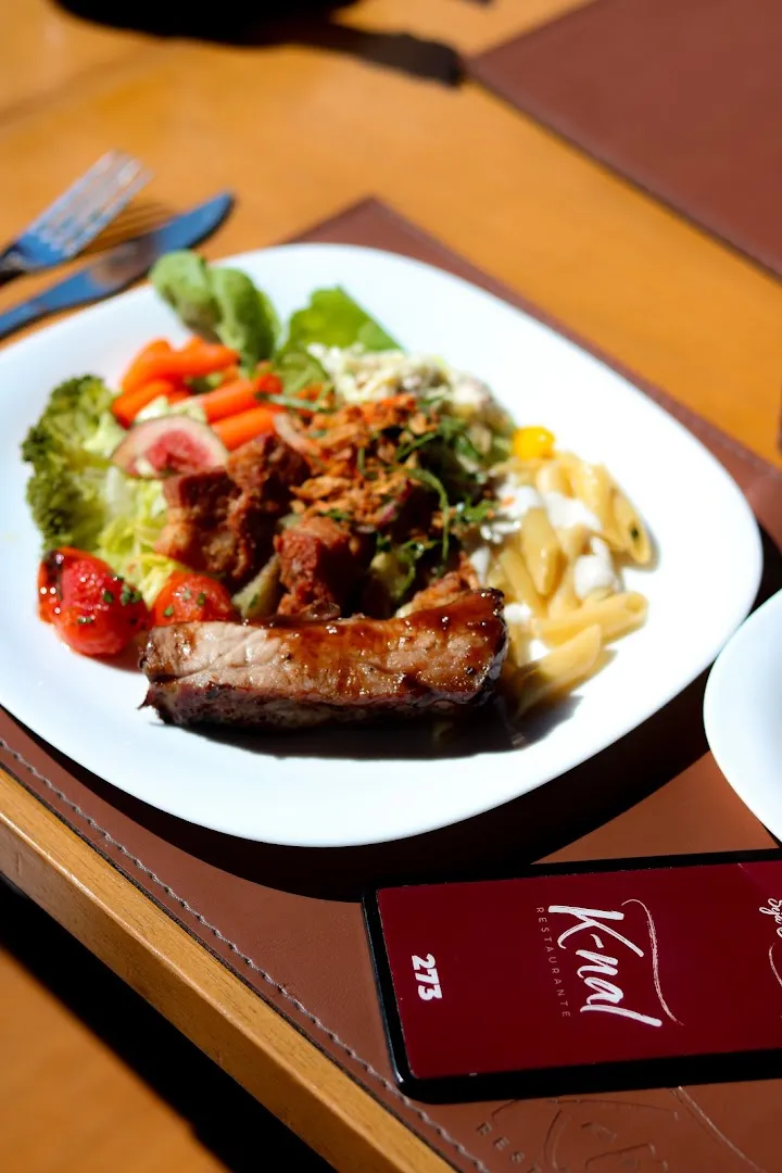 Atendimento atencioso — Restaurante K-nal — Brazilian restaurant in Lavras