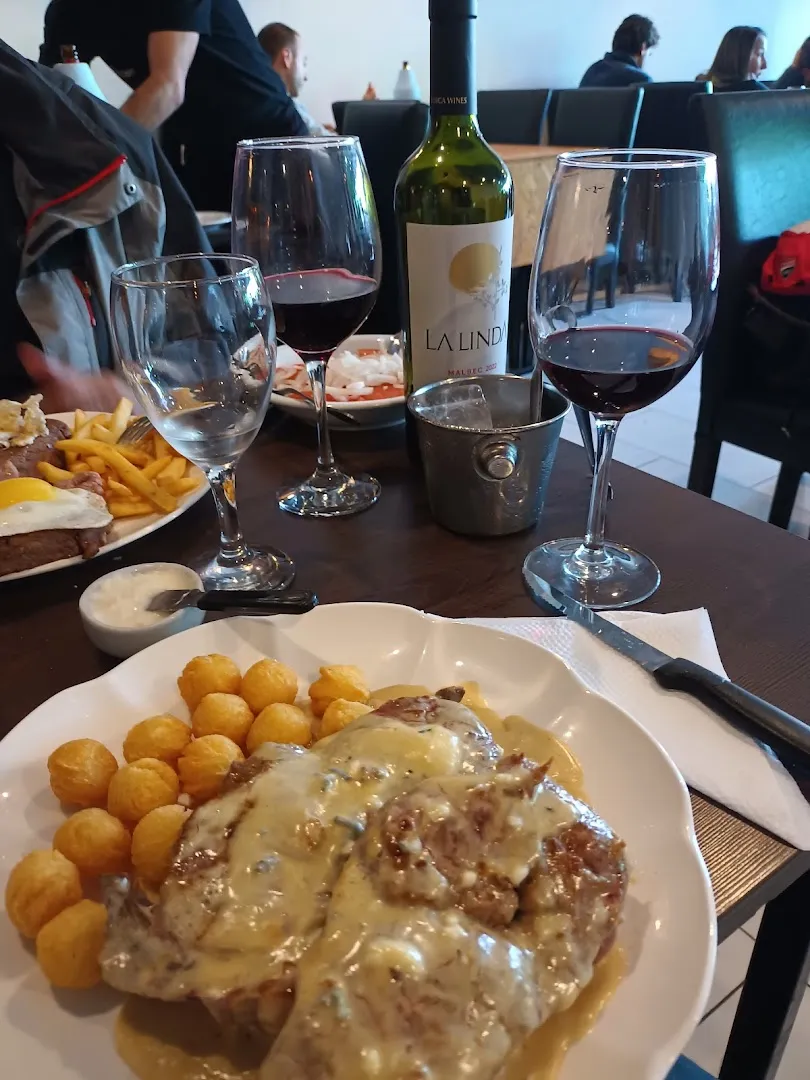 Precios justos — La Casona Restaurant — Restaurant in Paso de los Libres