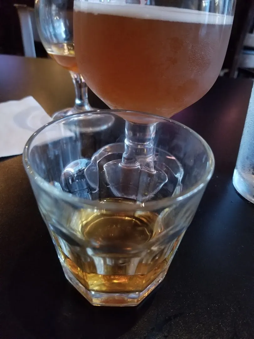 Tashmoo Restaurant & Bar