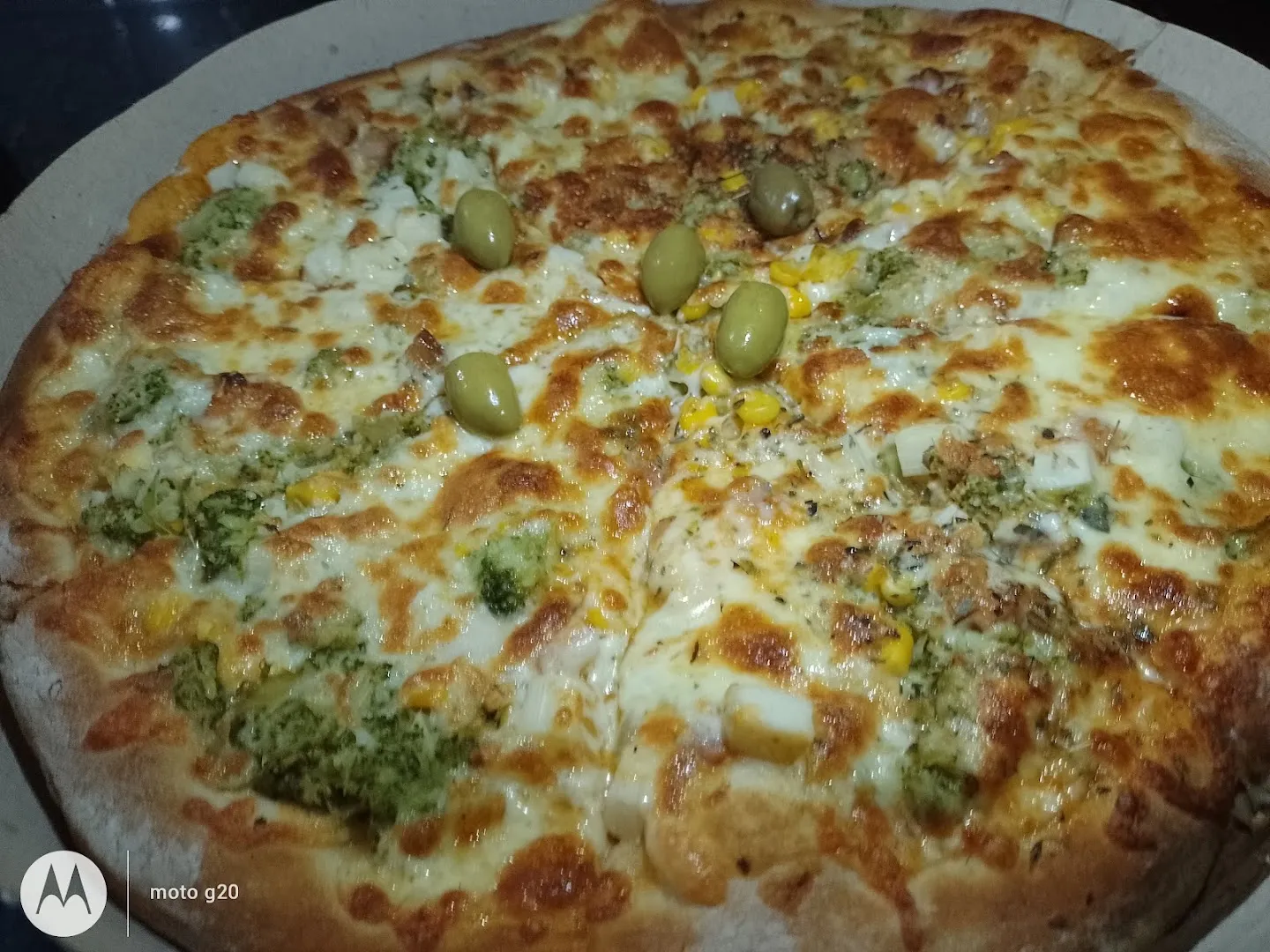 Pizza muito gostosa — Pizzaria Novo Jaú — pizzaria em São Paulo