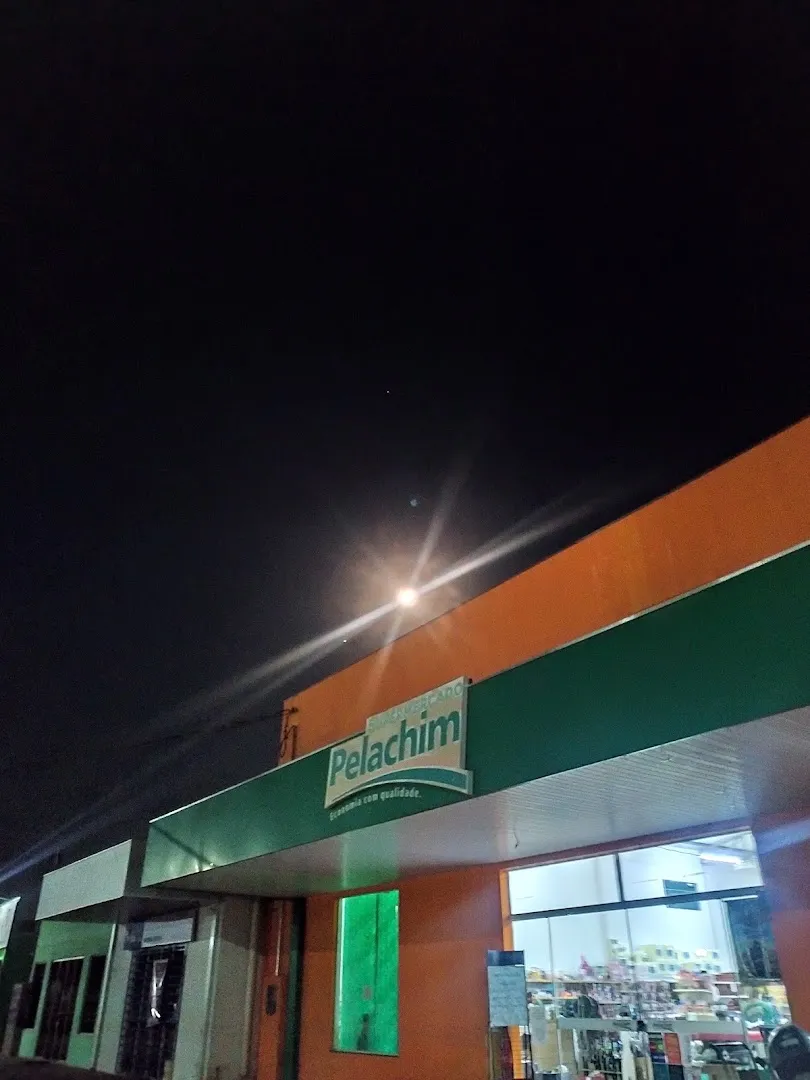 Atendimento atencioso — Supermercado Pelachim — supermercado em Porto Estrela