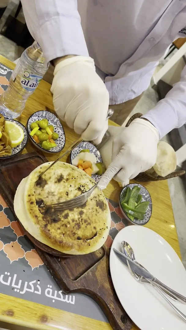 شاورما لحم — Al Dimashqi Restaurant - مطعم الدمشقي — Syrian restaurant