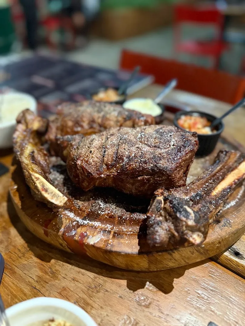 angus burger — Brasa Bonito Steakhouse — churrascaria em Bonito