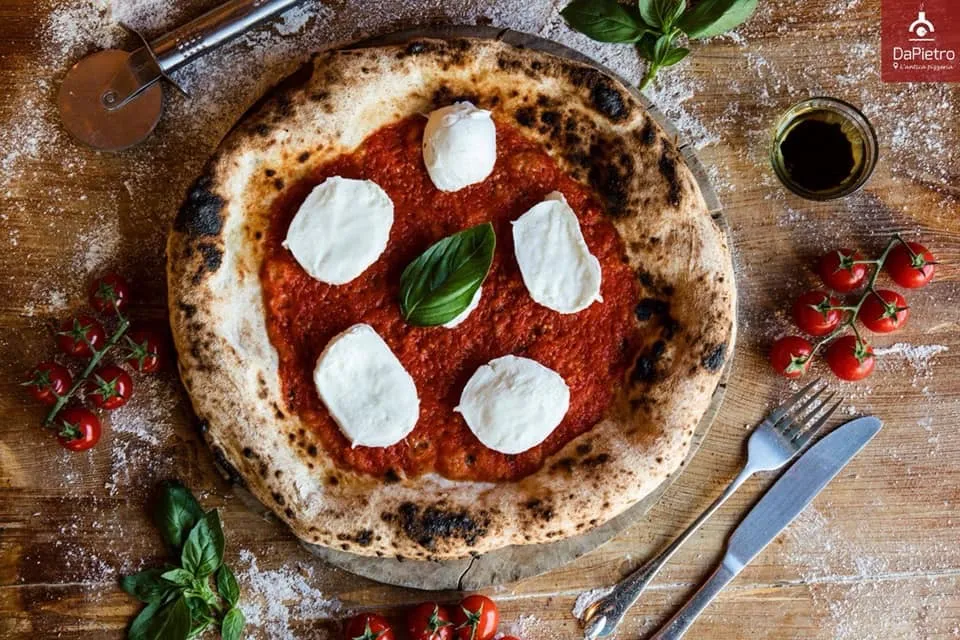 5 cheese pizza — DaPietro - L'Antica Pizzeria — restaurant italien à Tunis