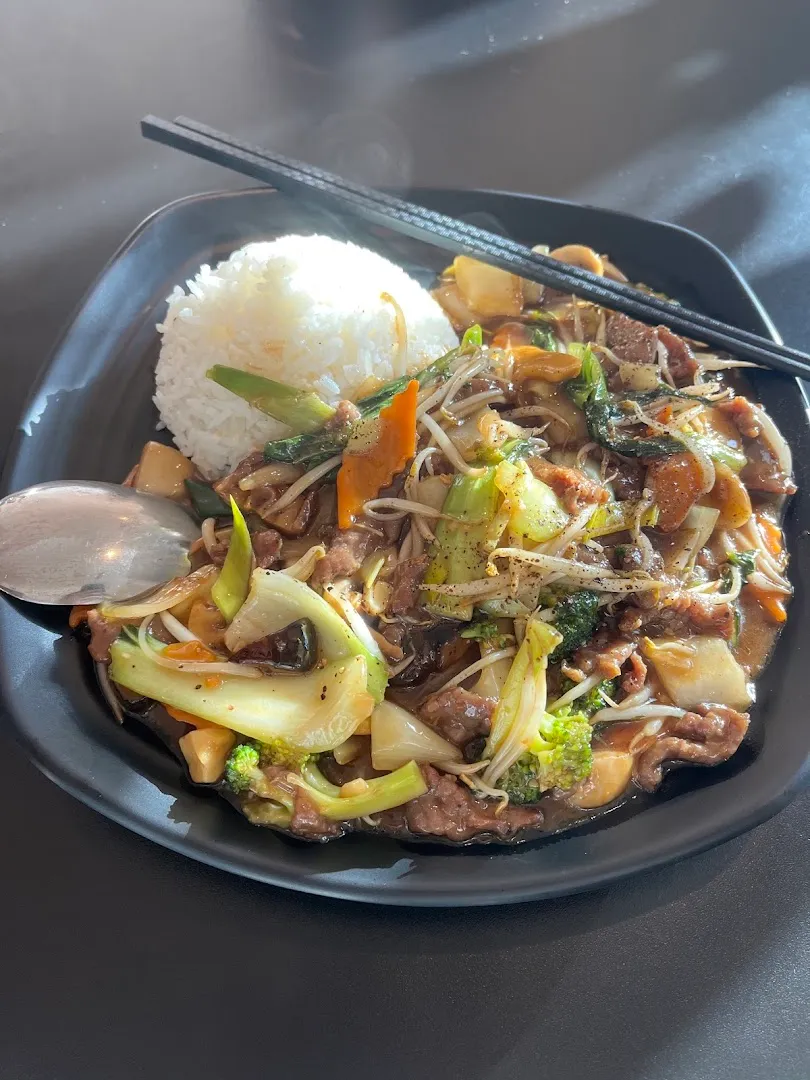 Wide selection of Vietnamese specialties — Pho U tří soudků — Restaurant in Prague 10-Vršovice